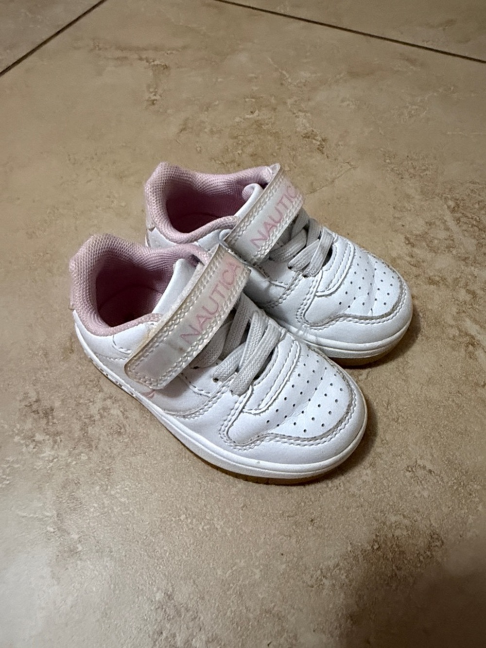 Nautica Kids White and Light Pink Hook-and-Loop Sneakers